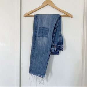 LEVI’S knee patch button fly jeans